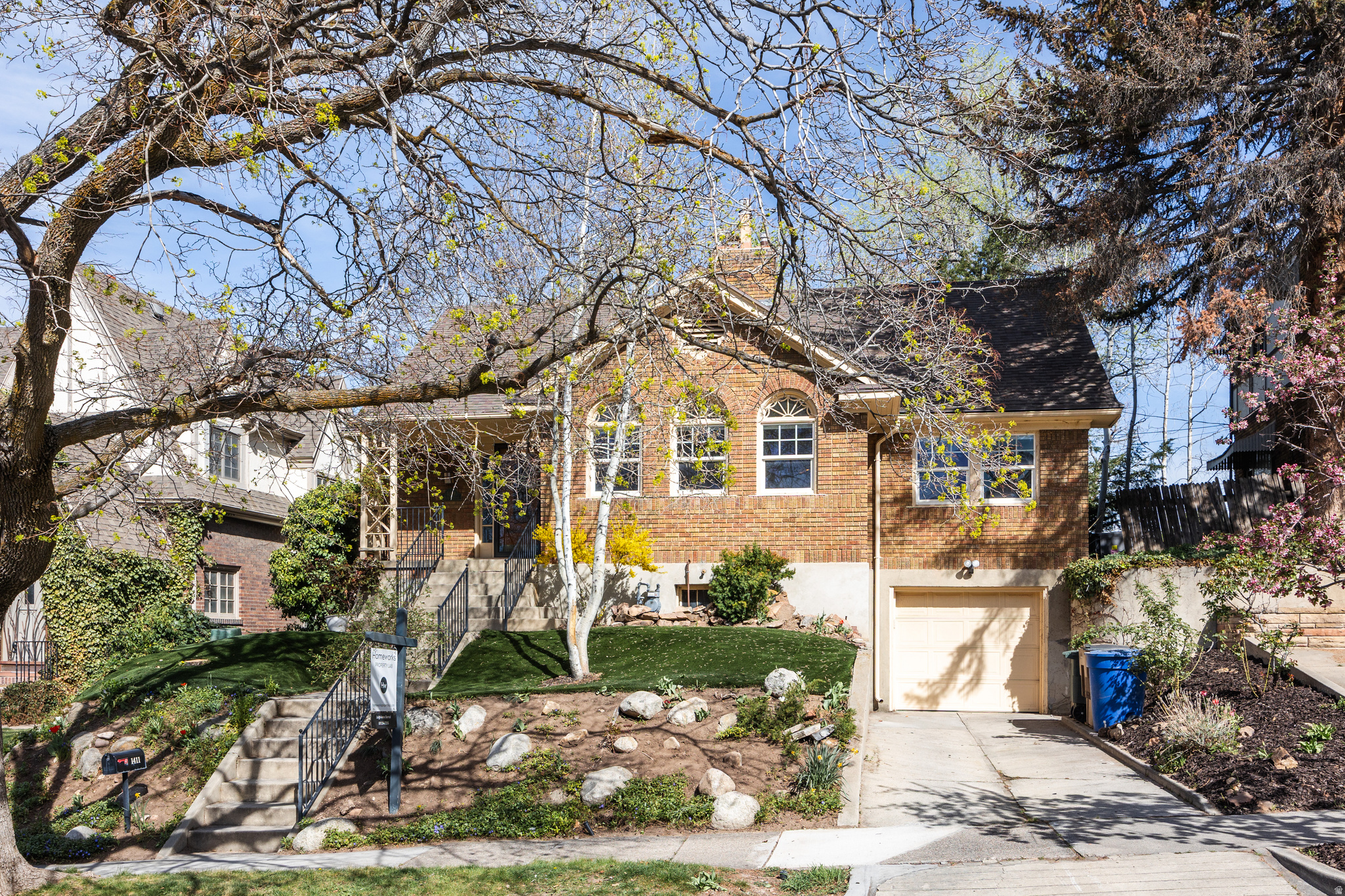 DOUGLAS PARK - Residential