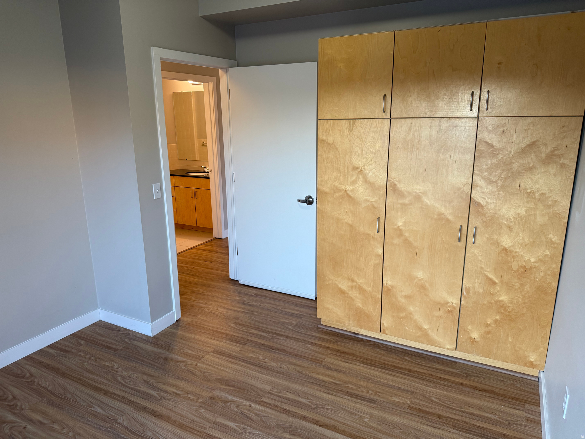 LIBRARY SQUARE - Residential