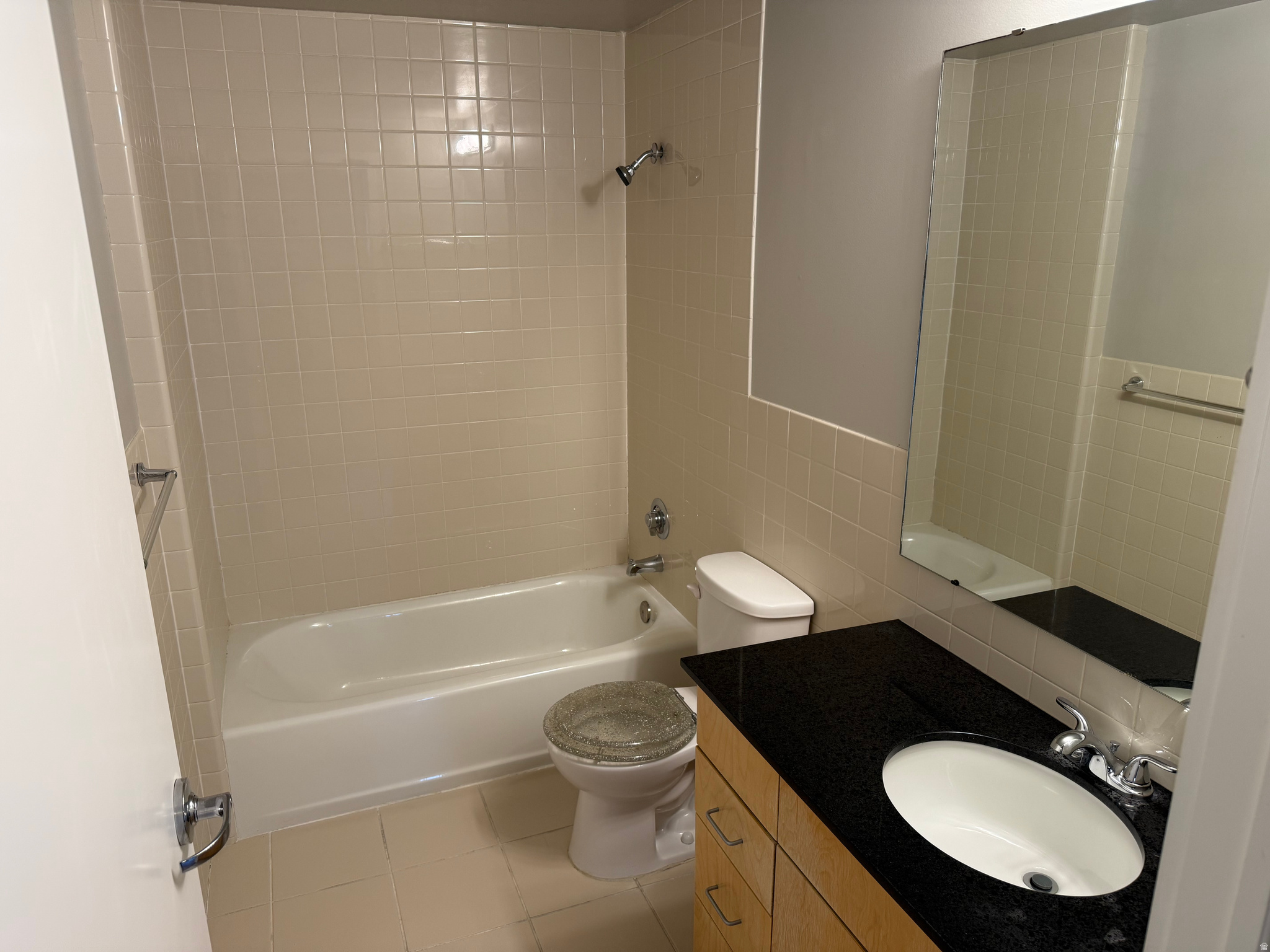 LIBRARY SQUARE - Residential