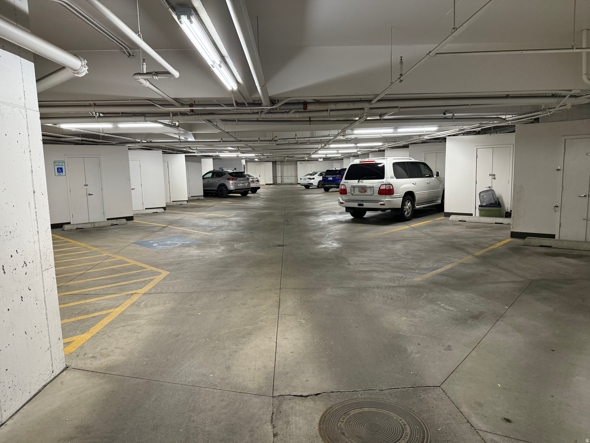 LIBRARY SQUARE - Residential