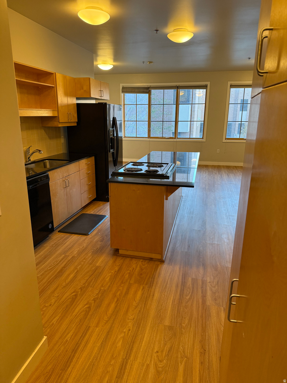 LIBRARY SQUARE - Residential