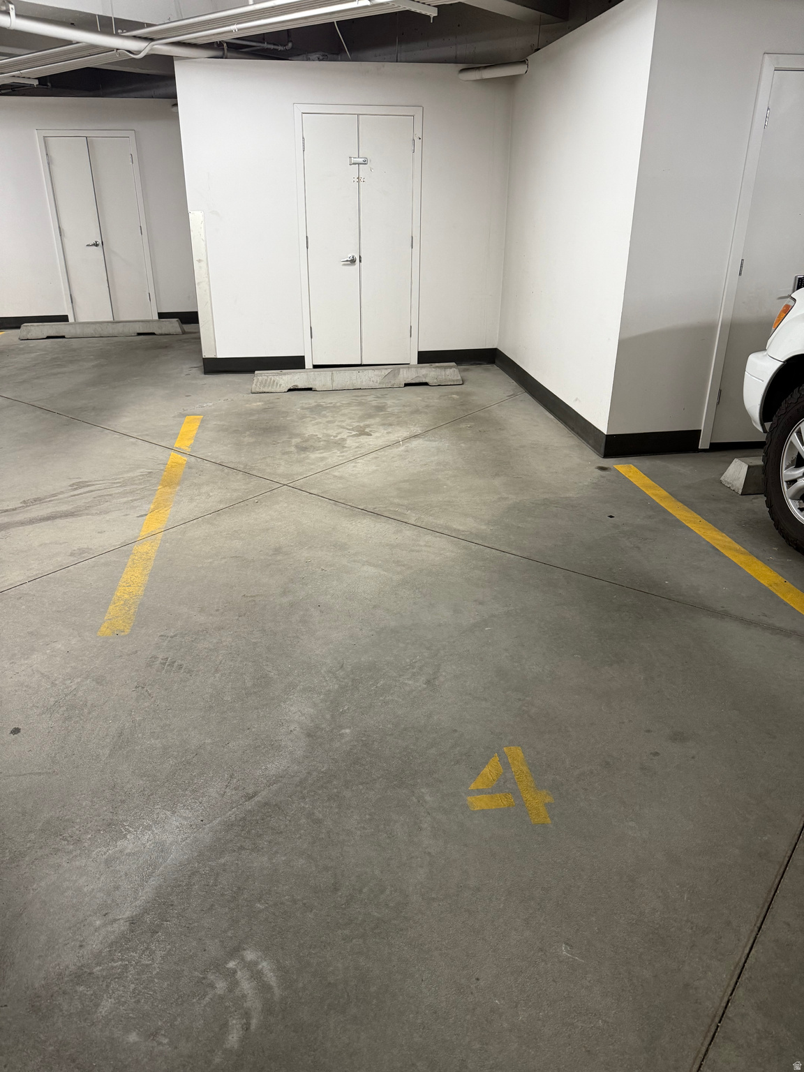 LIBRARY SQUARE - Residential