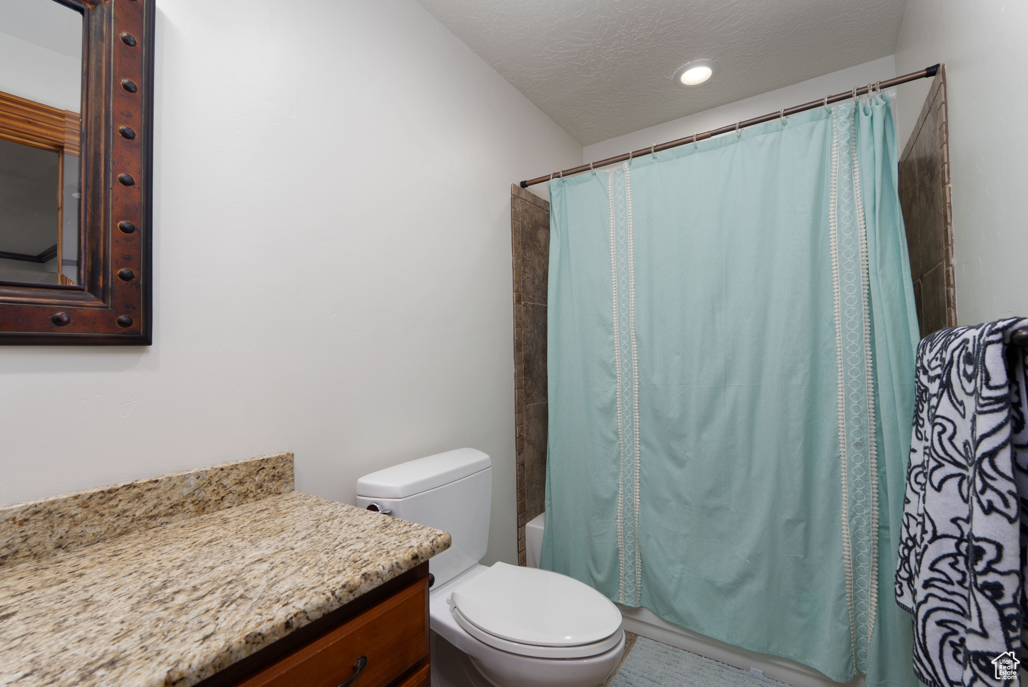 CHERRY CREEK - Residential