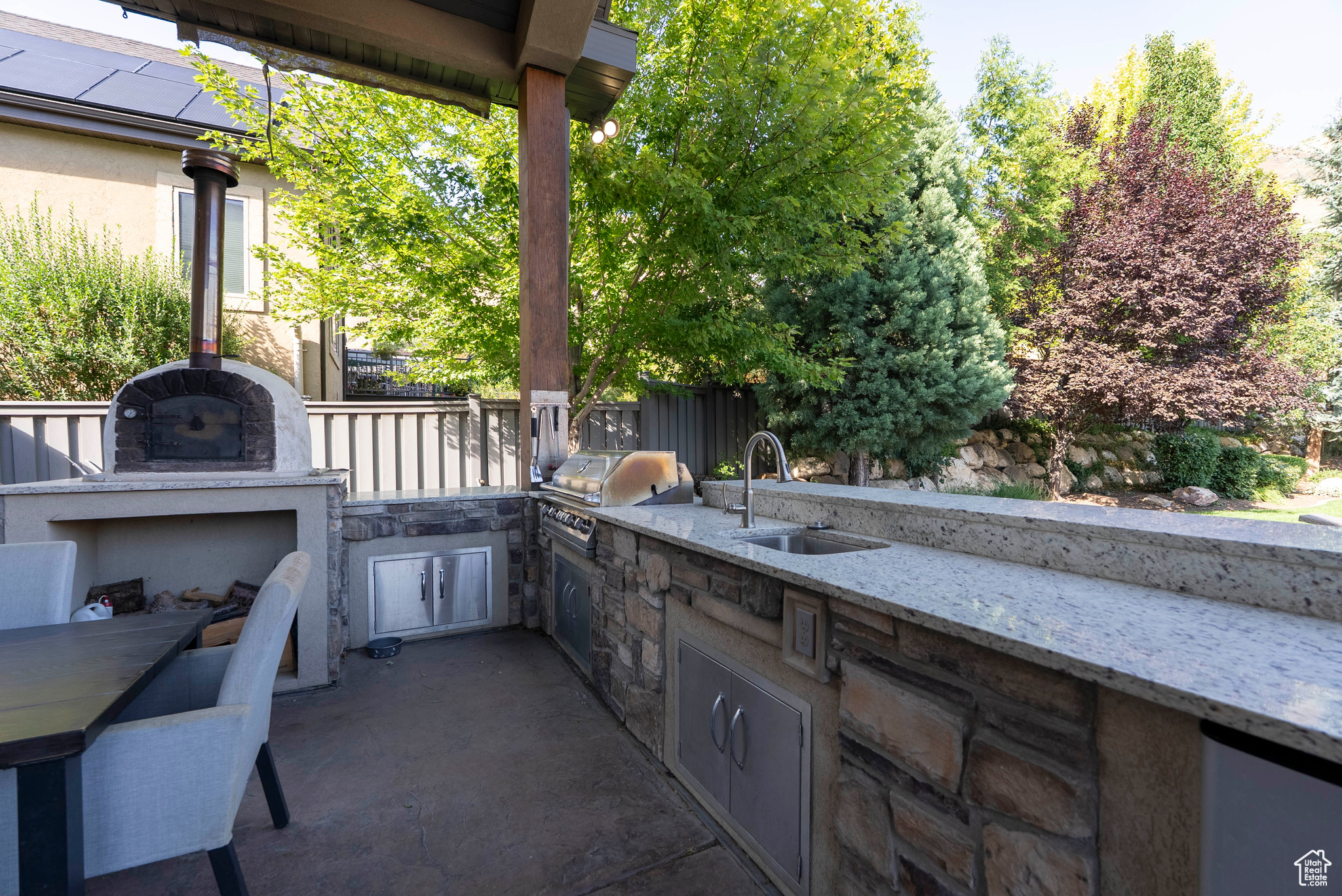 CHERRY CREEK - Residential