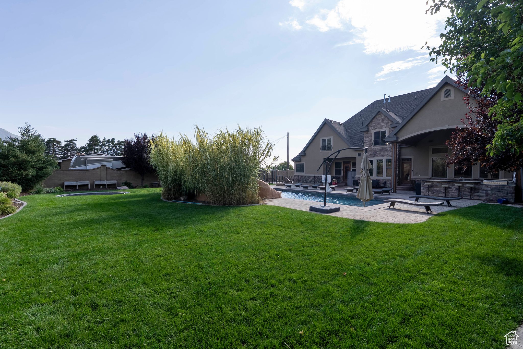 CHERRY CREEK - Residential