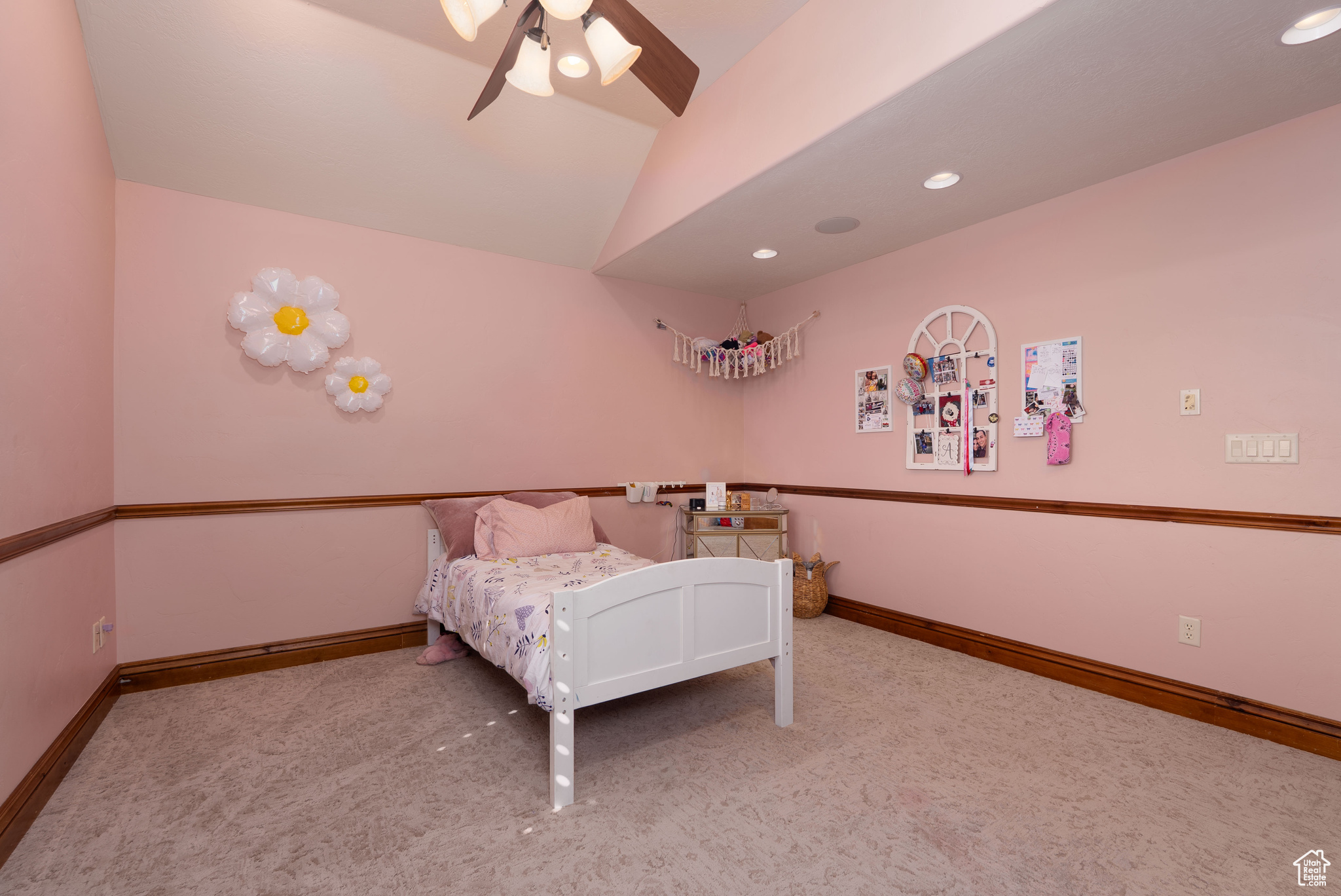 CHERRY CREEK - Residential