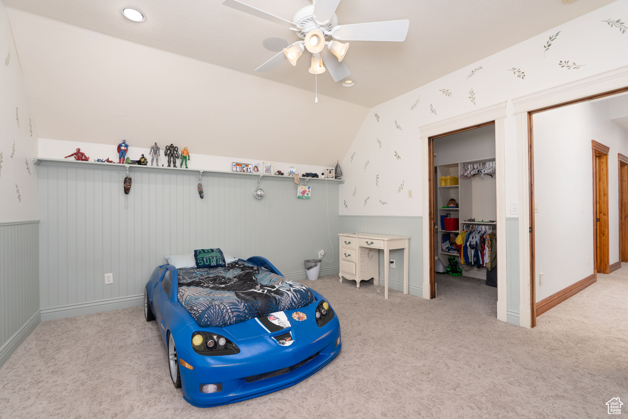 CHERRY CREEK - Residential