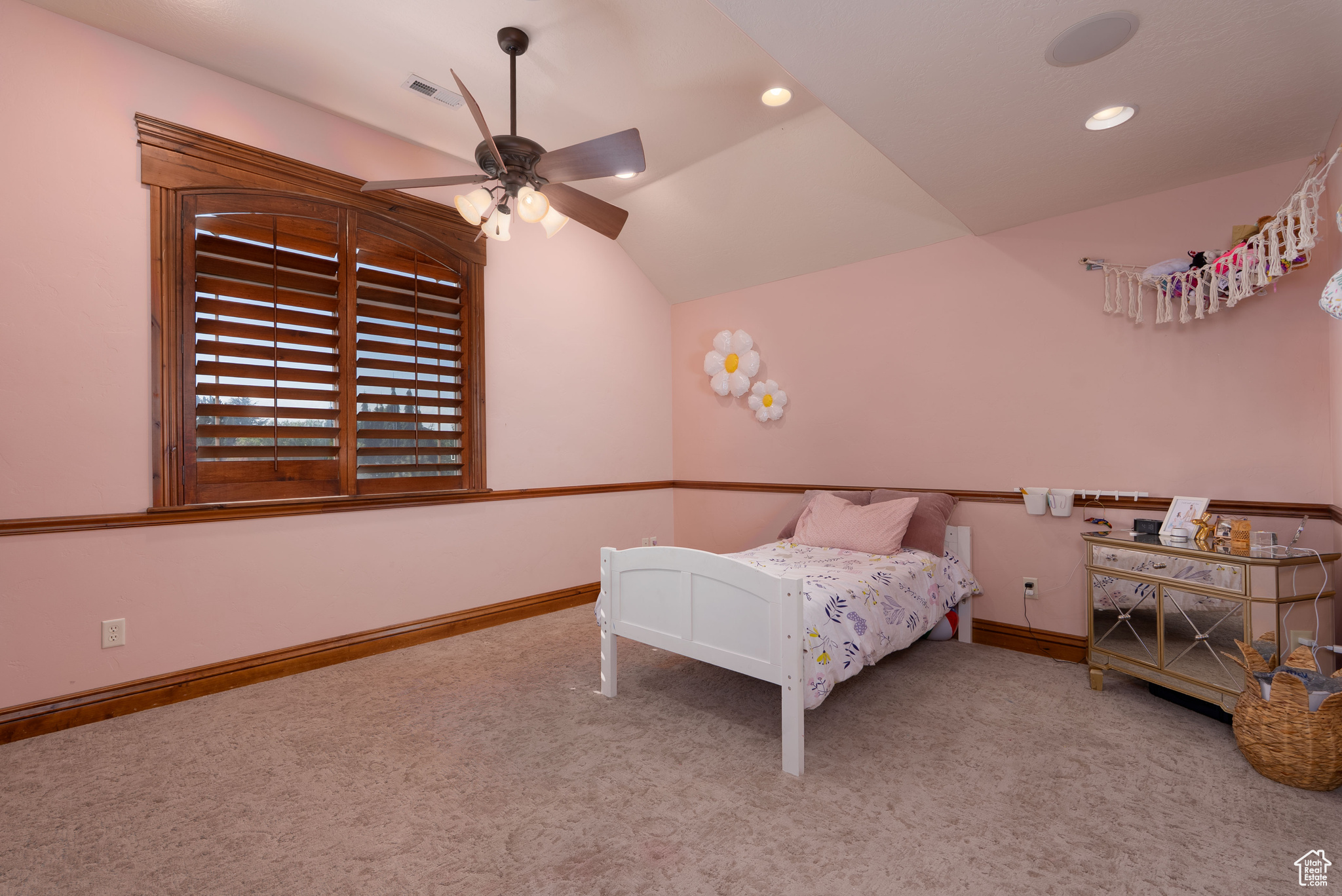 CHERRY CREEK - Residential