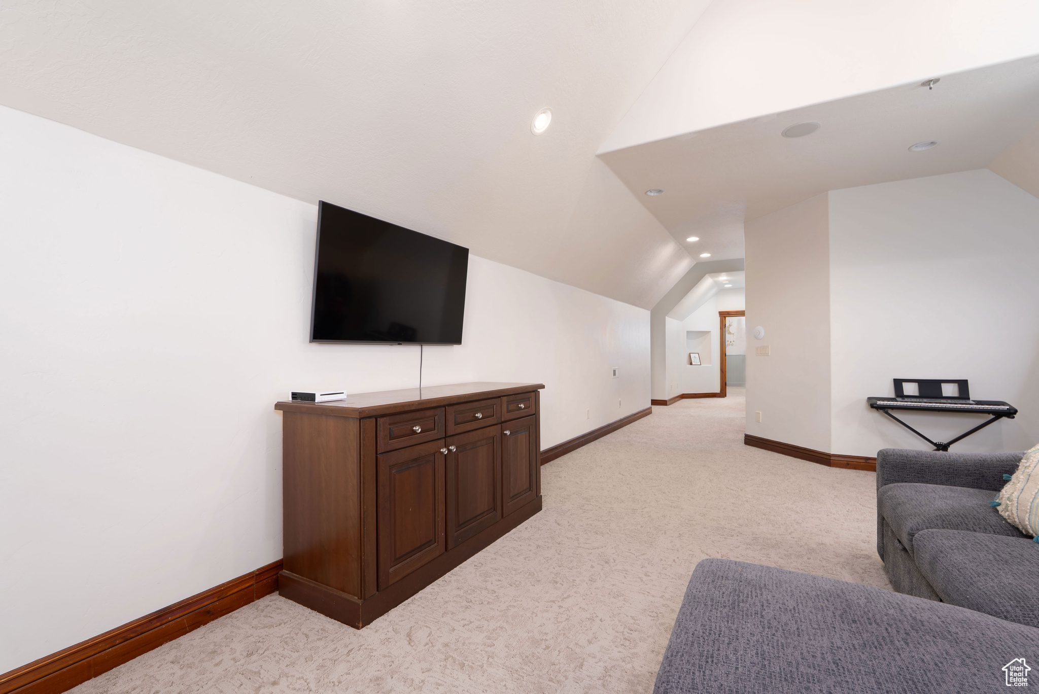 CHERRY CREEK - Residential