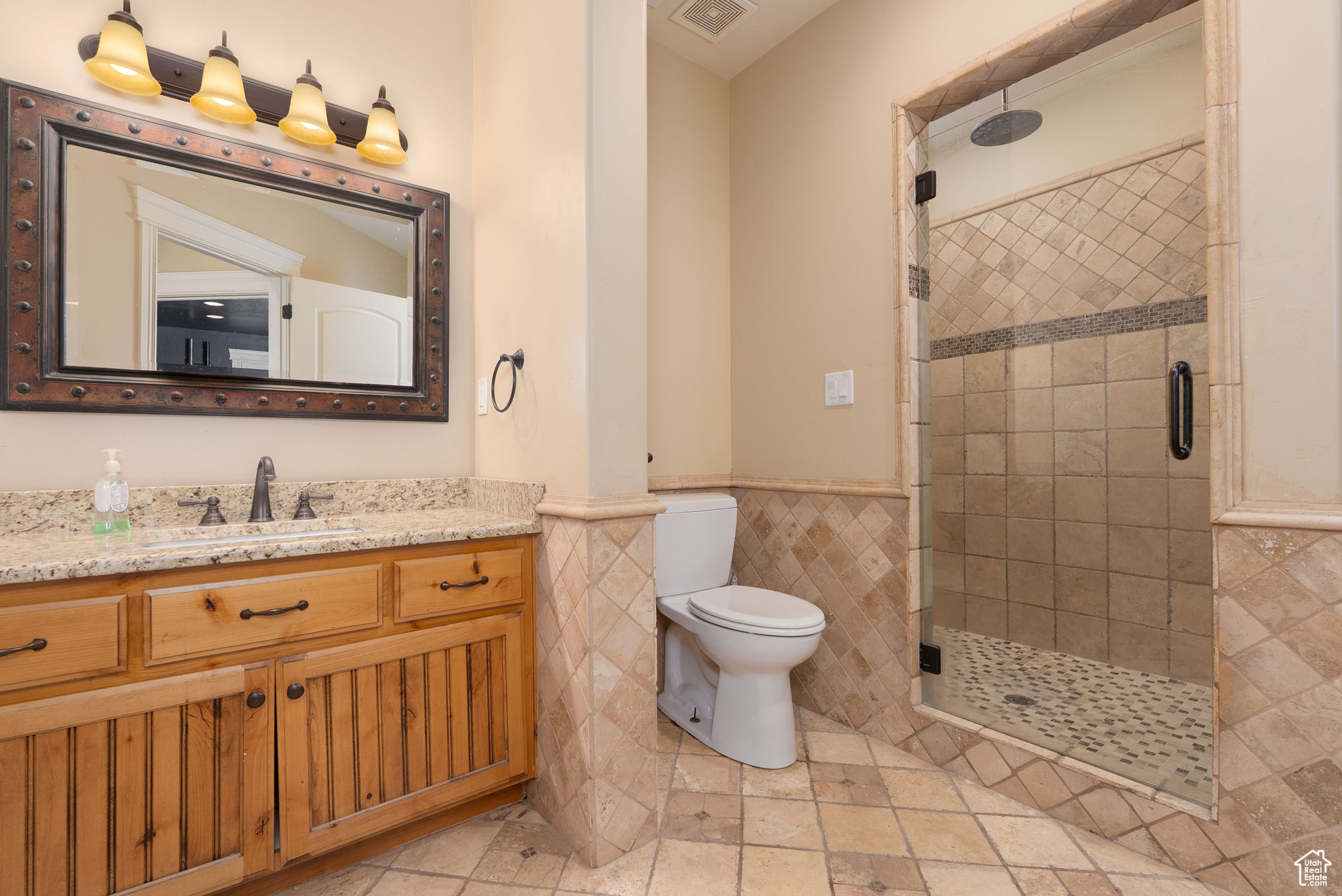 CHERRY CREEK - Residential