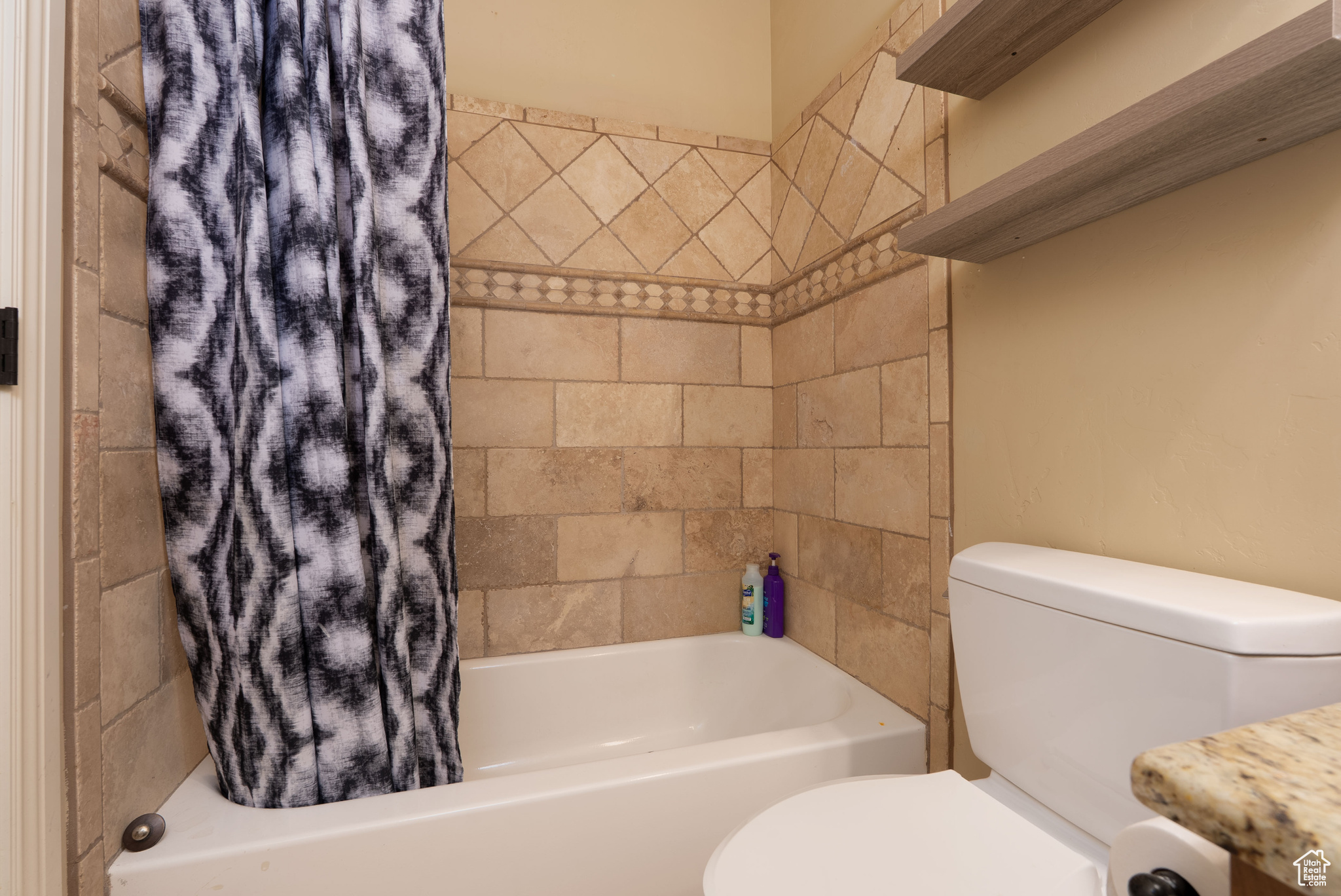CHERRY CREEK - Residential