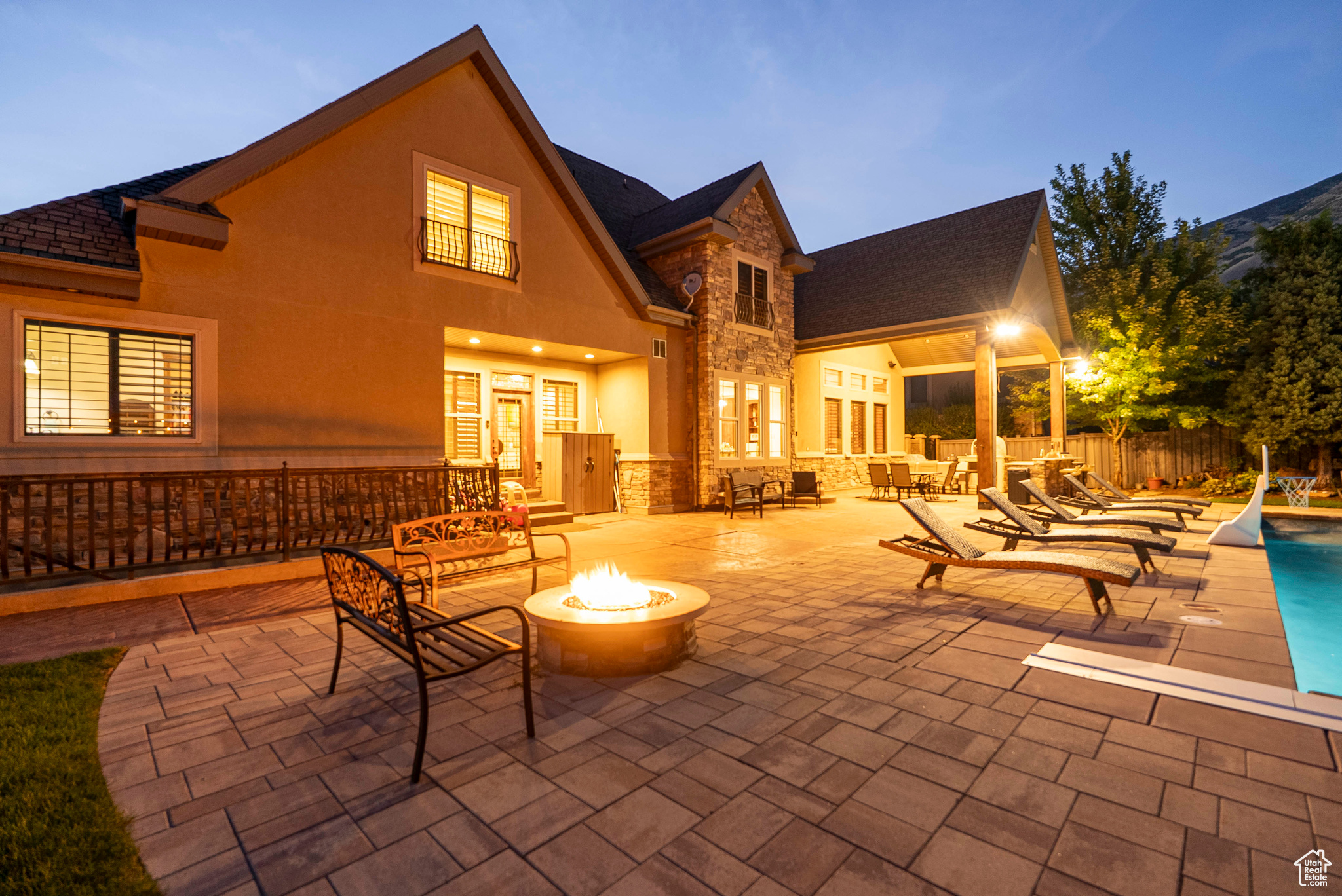 CHERRY CREEK - Residential