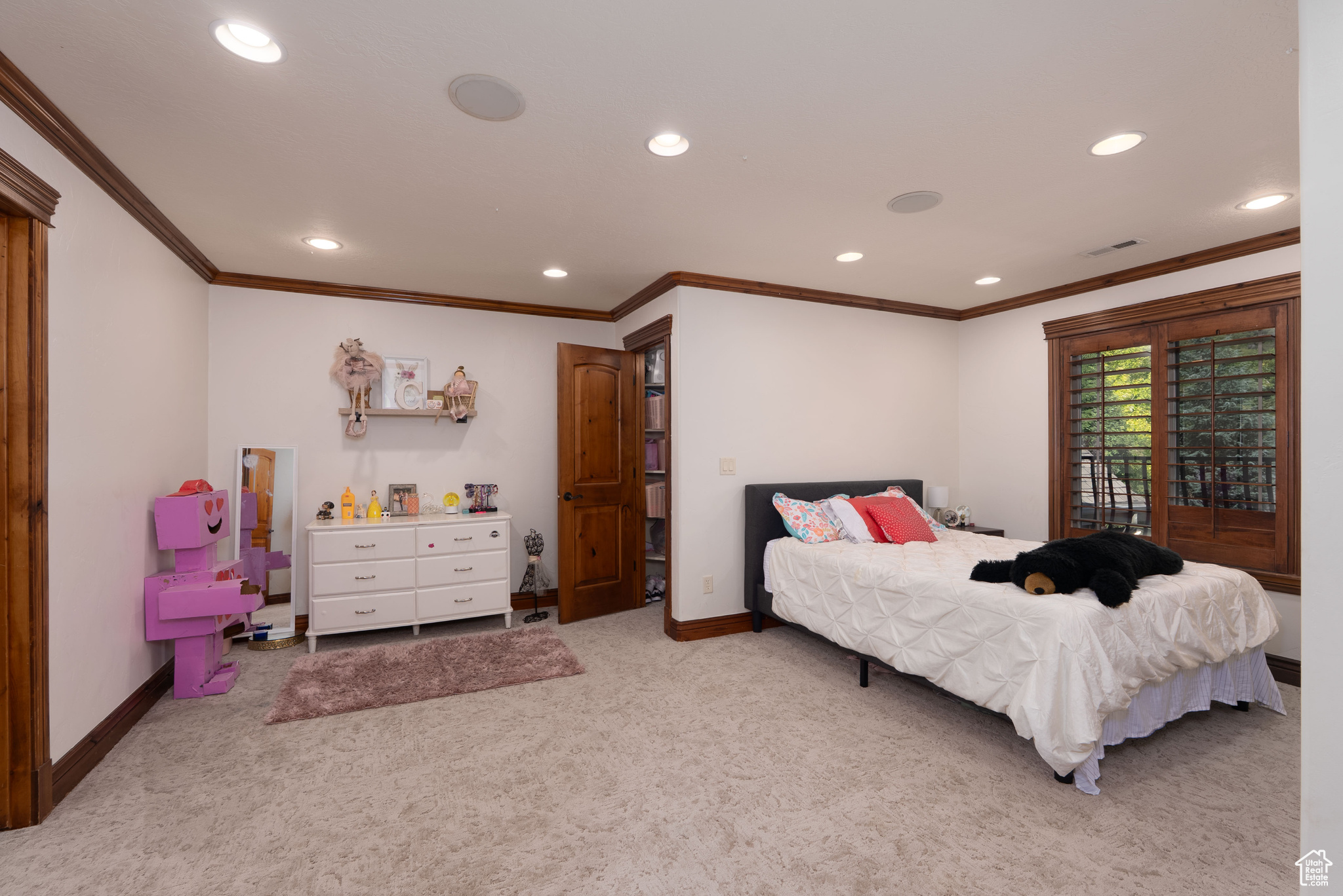 CHERRY CREEK - Residential