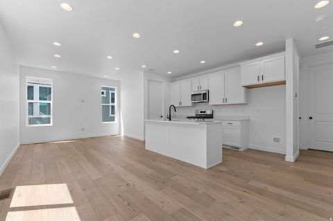 Tiny photo for 3931 W RED CLOVER DR, Lehi, UT 84043 (MLS # 2126969)