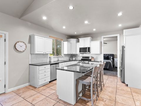 Tiny photo for 456 W ASPEN GATE LN S, South Jordan, UT 84095 (MLS # 2119319)