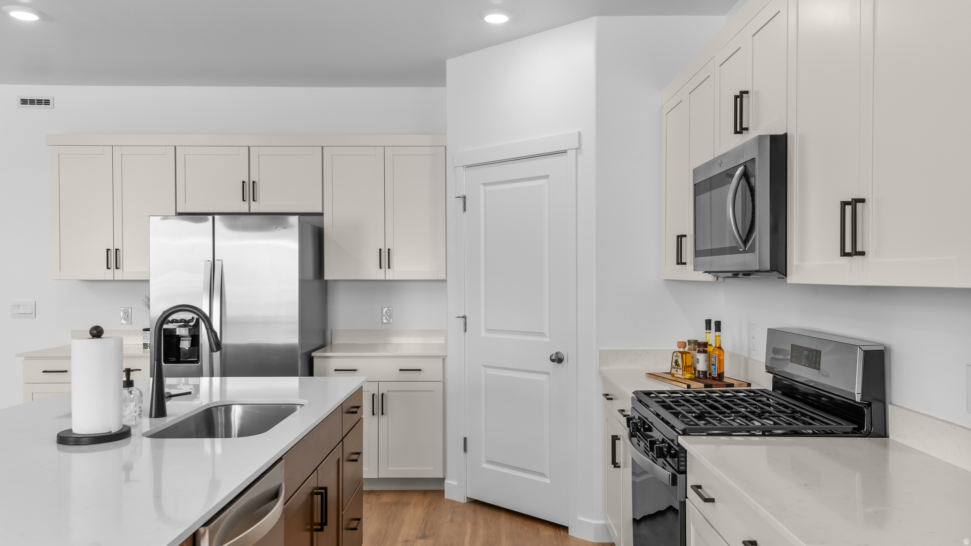 OLD SORREL RANCH - Residential