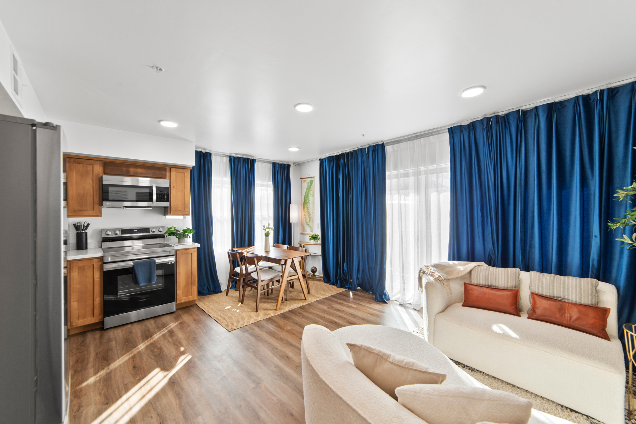 KANE CREEK CONDOS - Residential