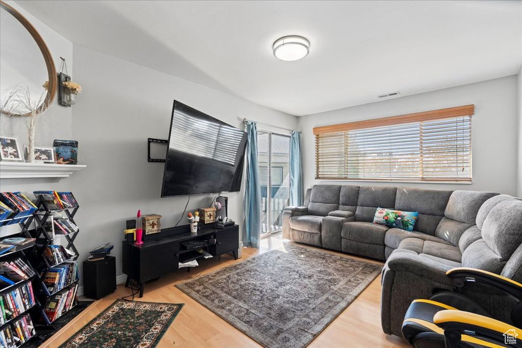 Photo of 219 E HILL AVE #6, Salt Lake City, UT 84107 (MLS # 2119357)