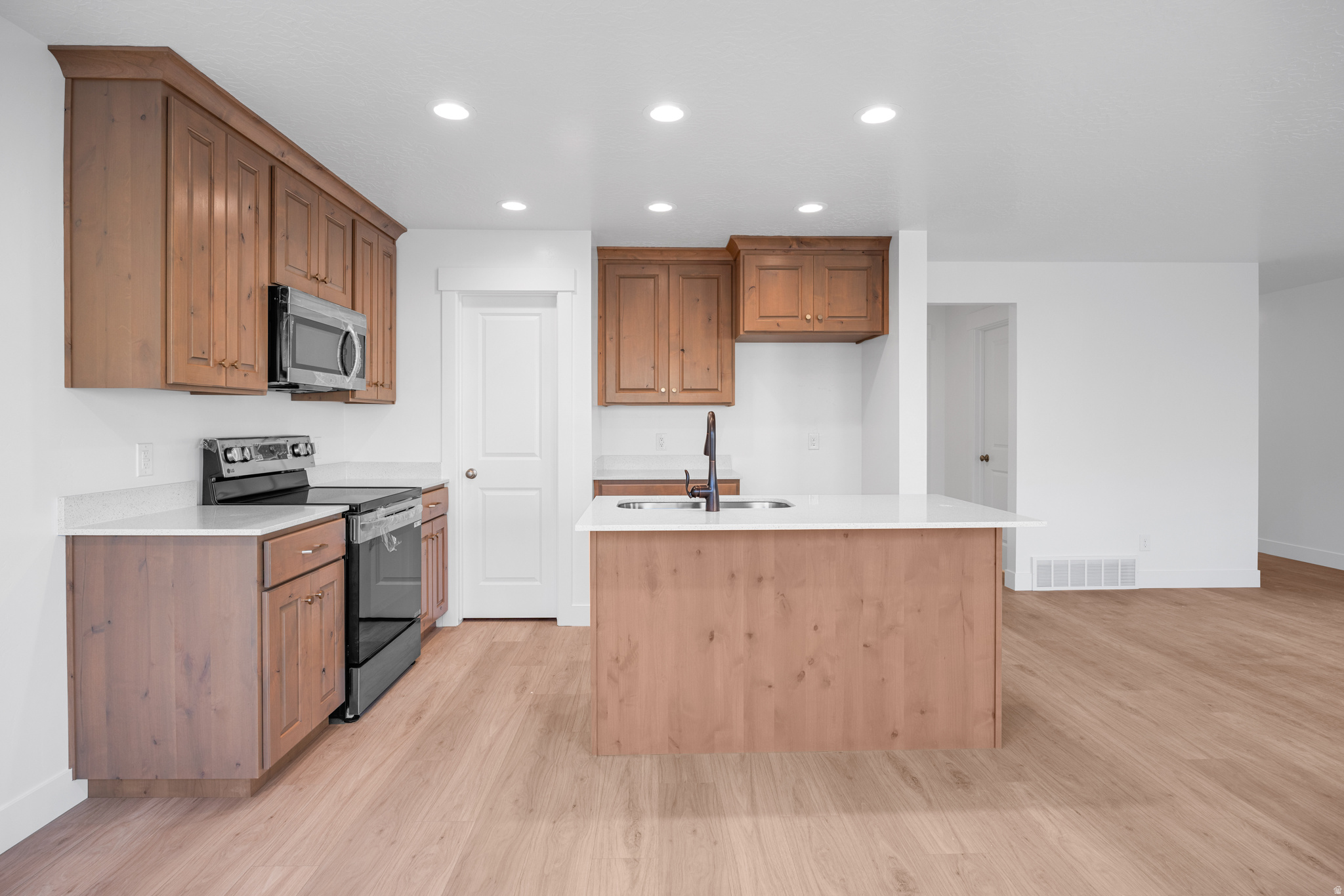 SUMMIT RIDGE THE HILLS - Residential