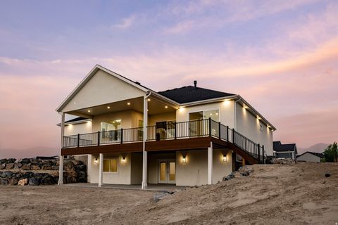 Tiny photo for 689 W 85 S, Hyrum, UT 84319 (MLS # 2158402)