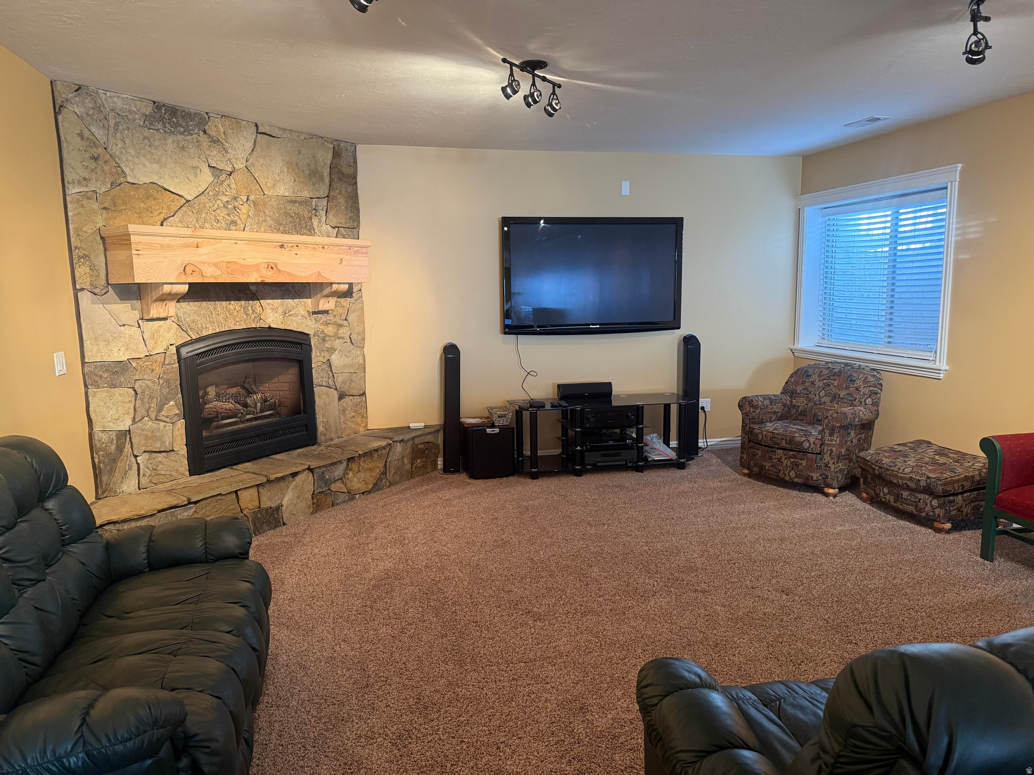 SWAN MEADOWS - Residential