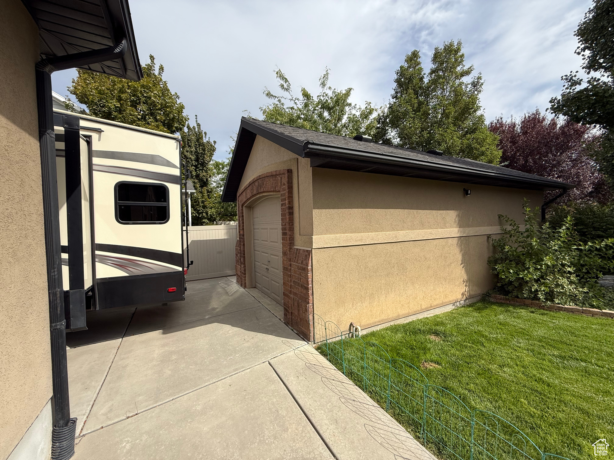 SWAN MEADOWS - Residential