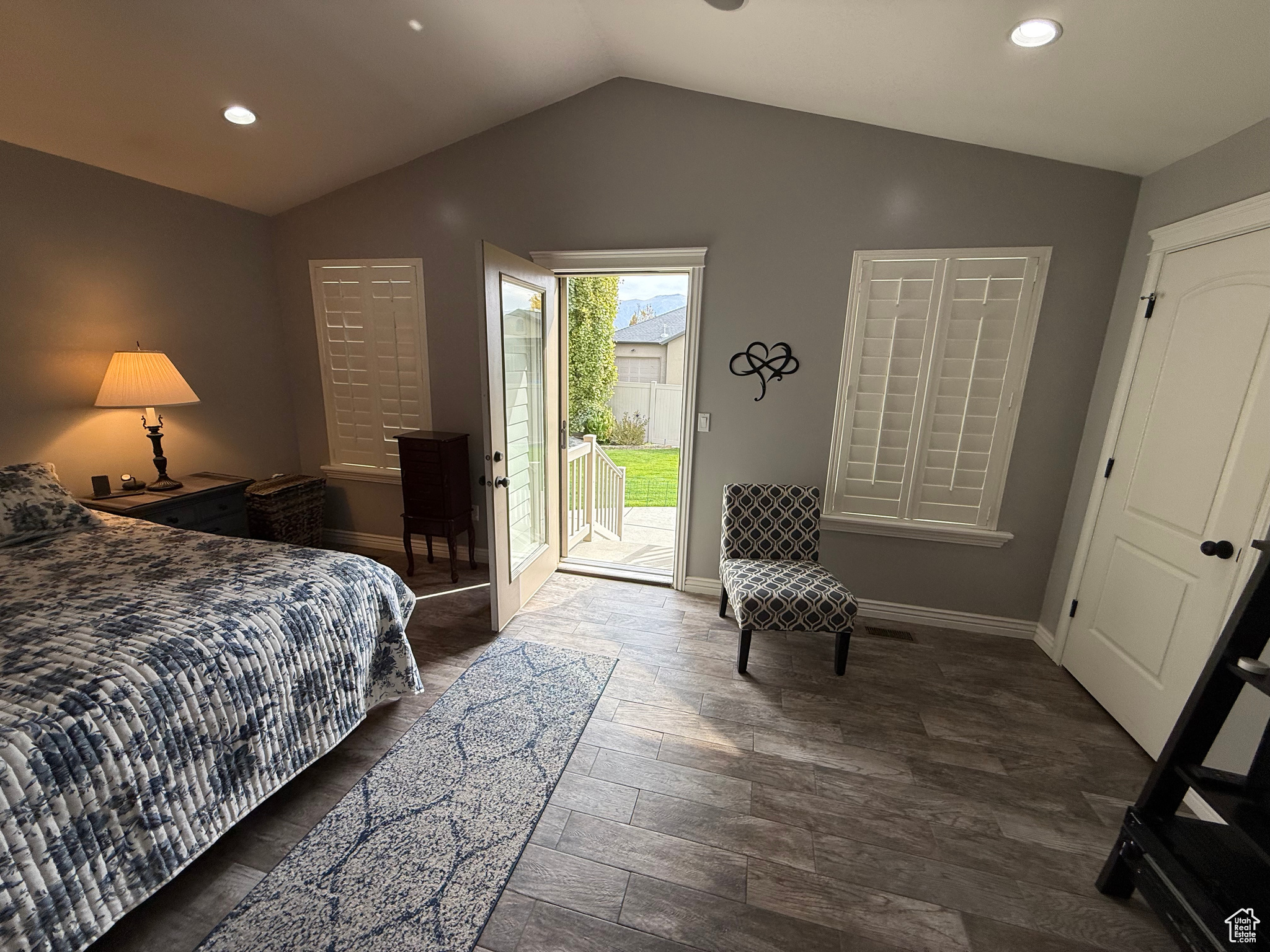 SWAN MEADOWS - Residential