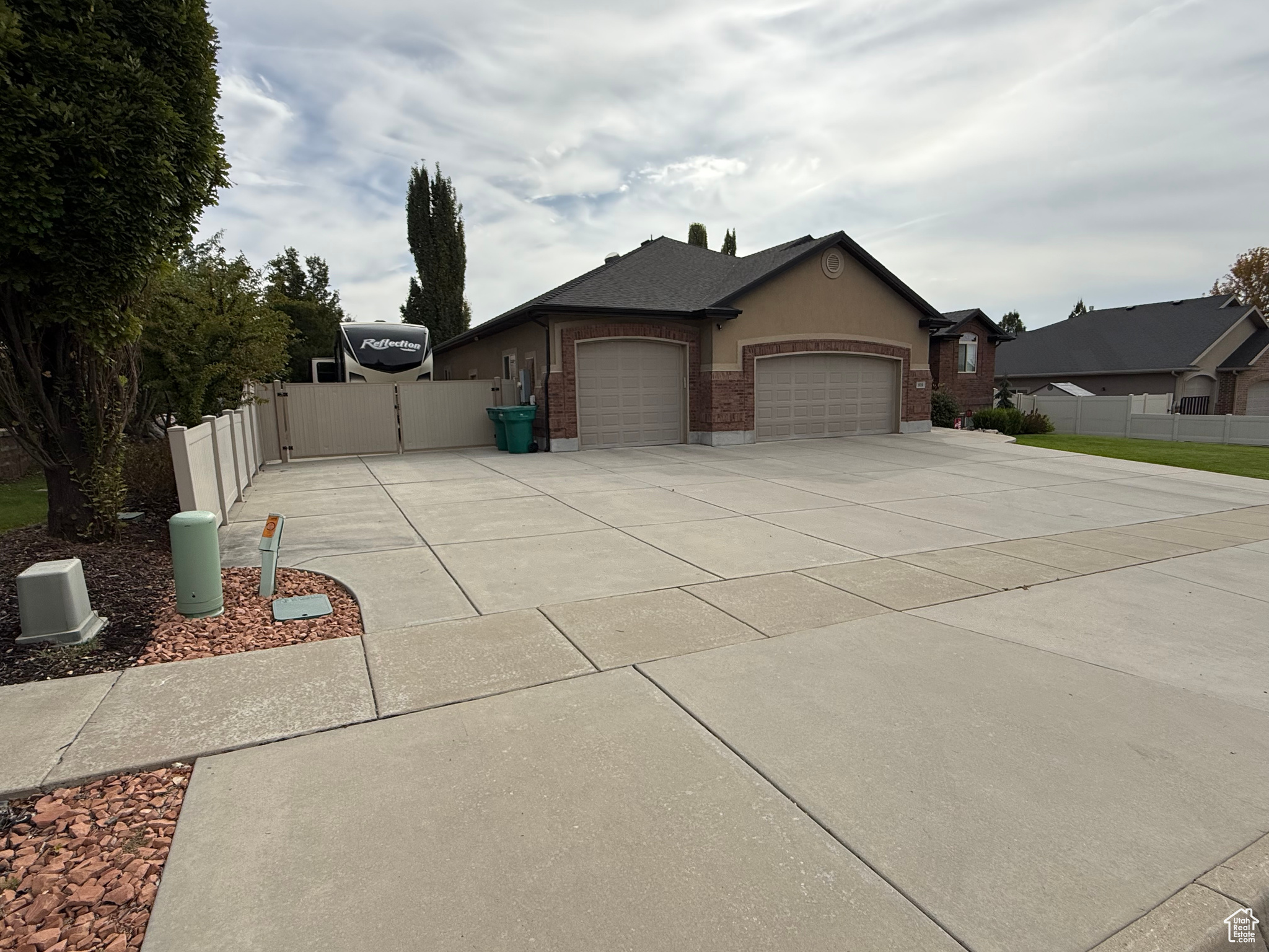 SWAN MEADOWS - Residential