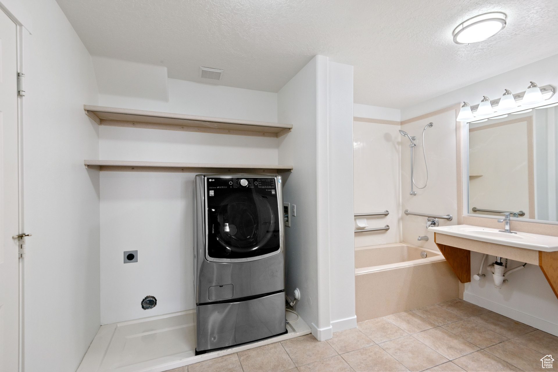 NORMANDY CONDO - Residential