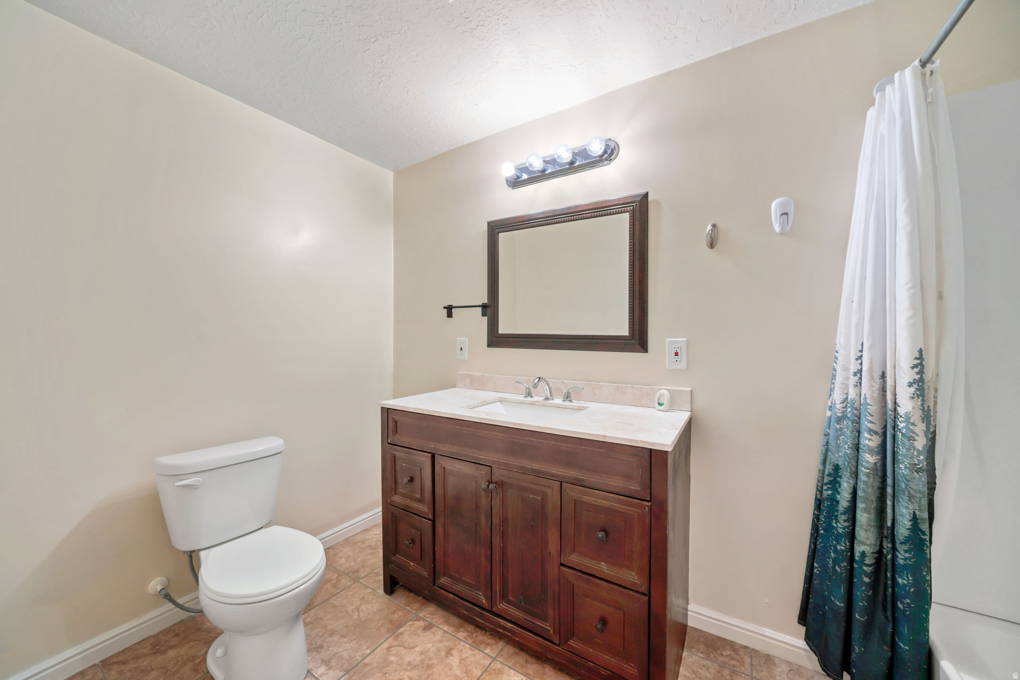 LONE TREE - Residential