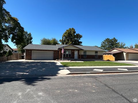 Photo of 986 N 2075 W, Farr West, UT 84404 (MLS # 2114493)