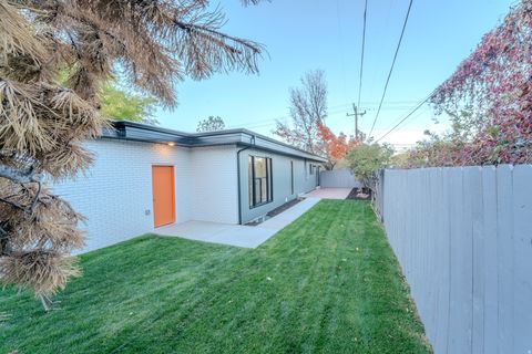 Tiny photo for 2713 E PEBBLE GLEN CIR, Salt Lake City, UT 84109 (MLS # 2120528)