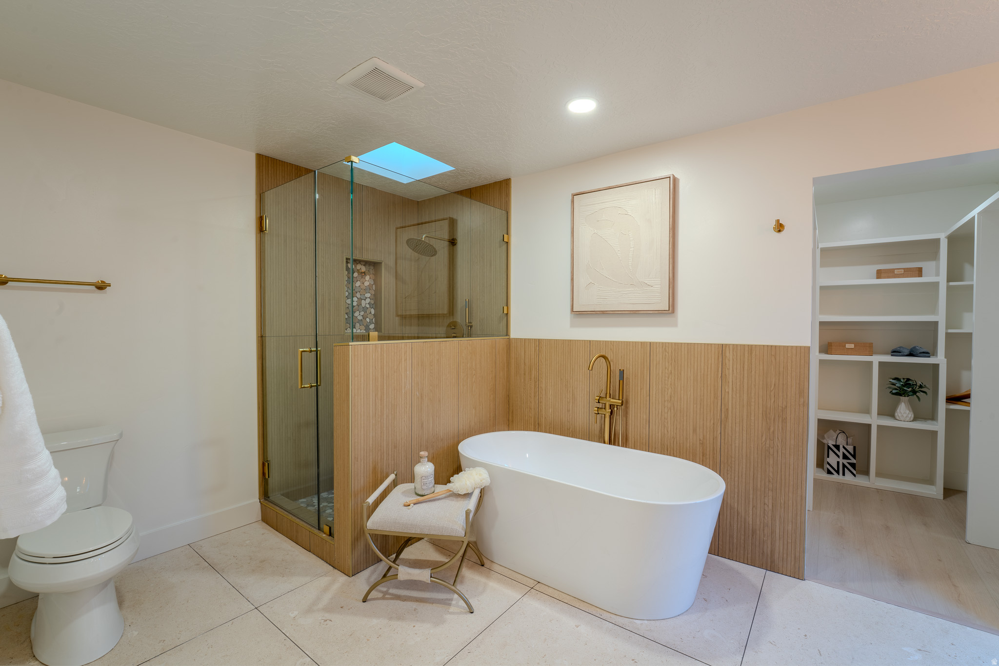 ESSEX GROVE - Residential