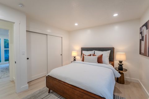 Tiny photo for 2713 E PEBBLE GLEN CIR, Salt Lake City, UT 84109 (MLS # 2120528)