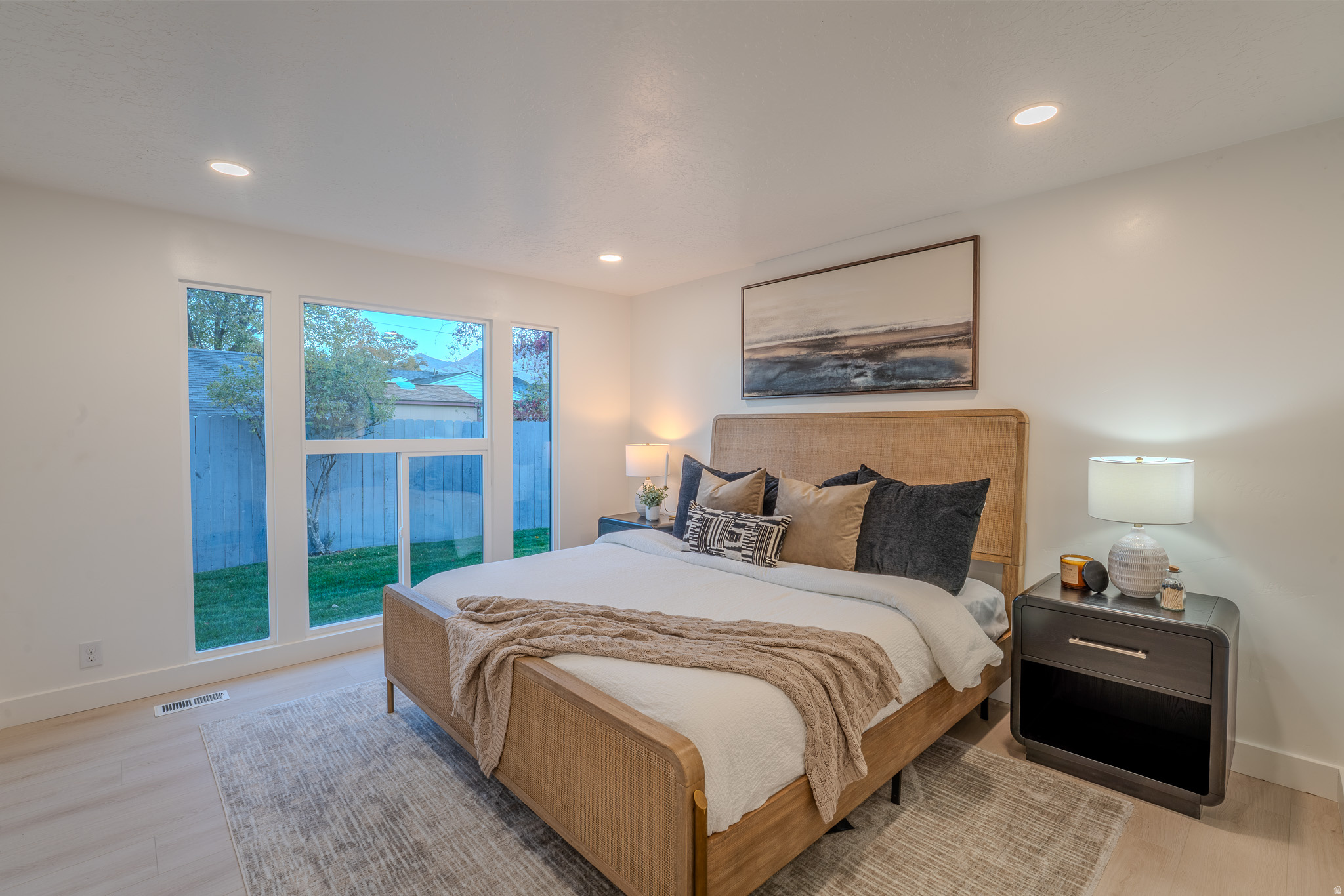 ESSEX GROVE - Residential