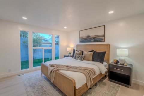 Tiny photo for 2713 E PEBBLE GLEN CIR, Salt Lake City, UT 84109 (MLS # 2120528)