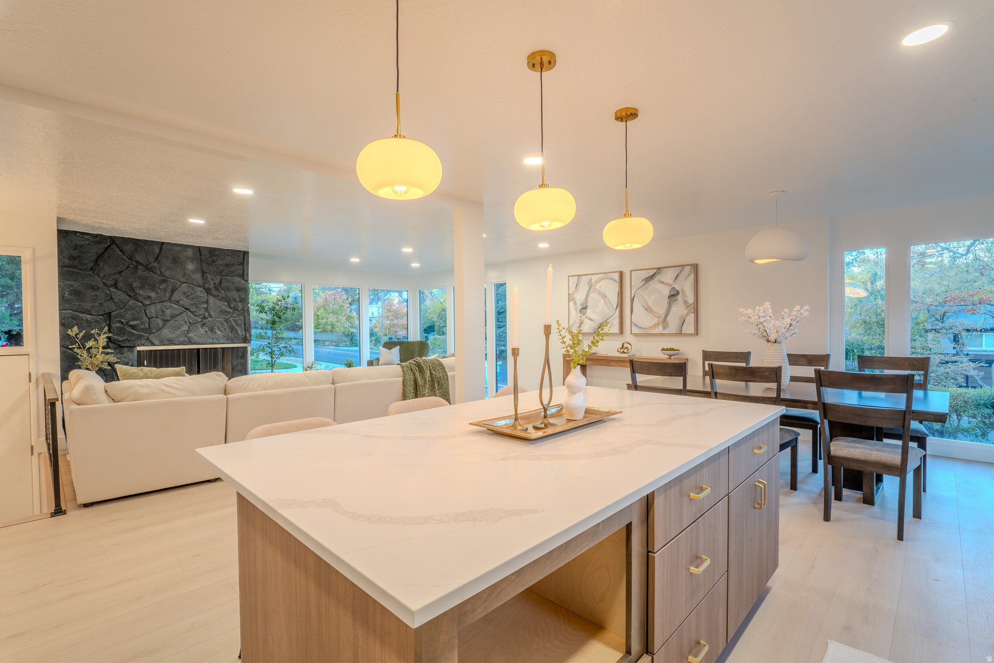 ESSEX GROVE - Residential