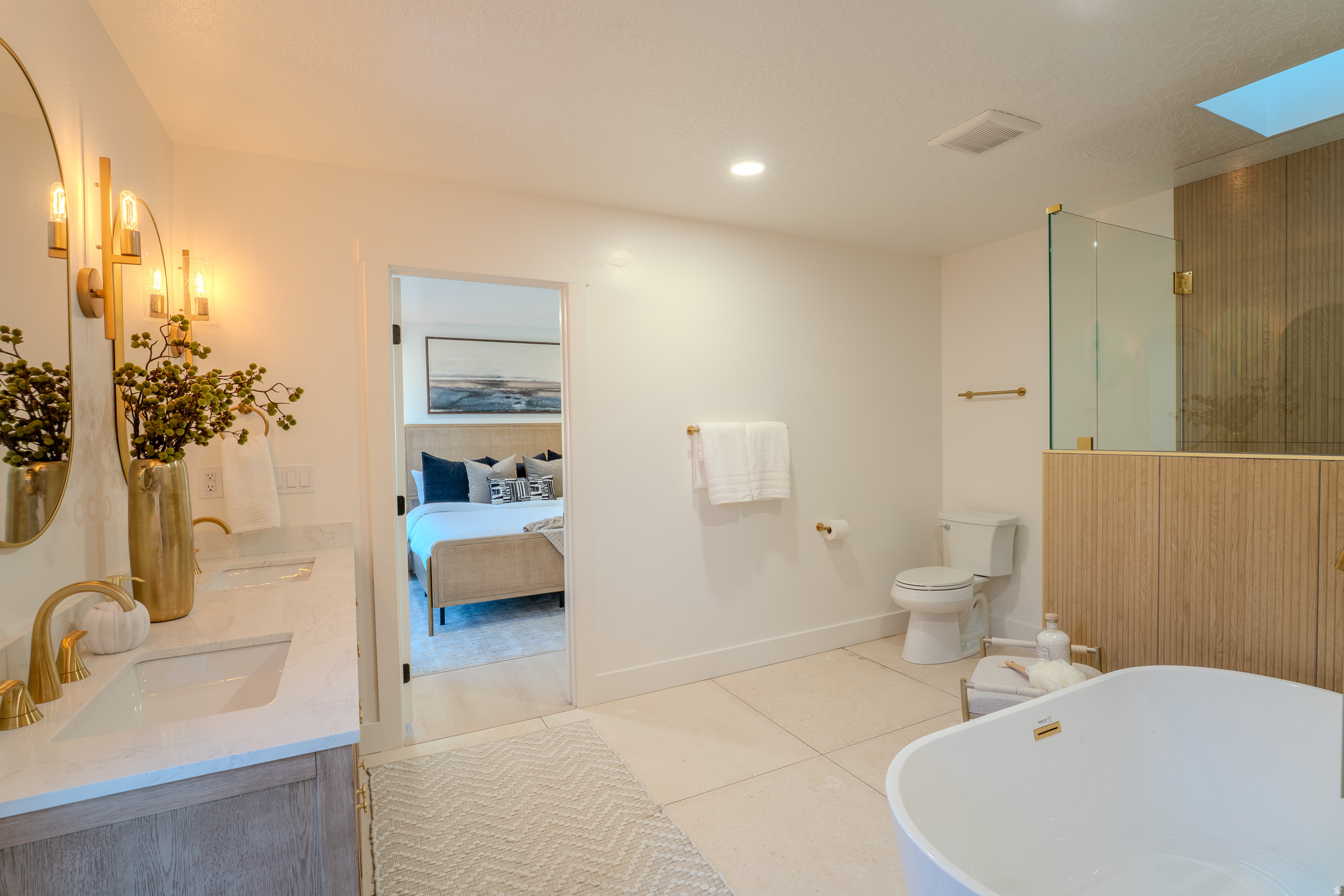 ESSEX GROVE - Residential