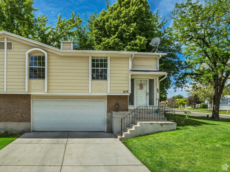 Price reduced!! This is a hidden gem, with access to everything you need . Warm wonderful charm and a cozy feel welcome to a wonderful  end-unit townhome in the desirable Barrington Park community beautifully groomed and kept grounds and beautiful quiet scenery with distant mountain vistas. This updated 3 bedroom features a cozy fireplace, with a larger deck a overlooking peaceful mature landscpaes  the perfect  for the morning coffee or evening relaxation. The home also includes a 2-car garage and the privacy of an end-unit location. Barrington Park comunity enjoyes all the amenities a new owner could desire including a swimming pool, tennis court, and a pavilion, ideal for gatherings and recreation. Whether you're looking for comfort, convenience, or community. With quick convienient access to stores shops, and Meadow Brook golf course. With reasonable proximity to hiking, biking and wold-class skiing. and  Salt Lake International airport.  Square footage figures are provided as a courtesy estimate only and were obtained from Salt Lake County assesor's.  Buyer is advised to obtain an independent measurement.