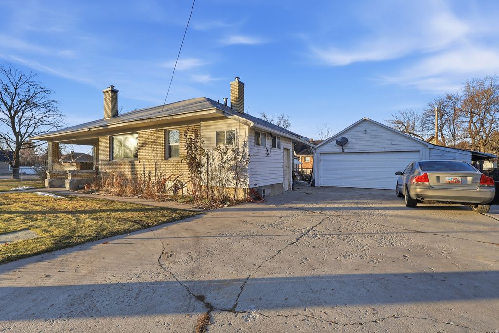 Photo of 202 N MAIN ST, Smithfield, UT 84335 (MLS # 2132525)