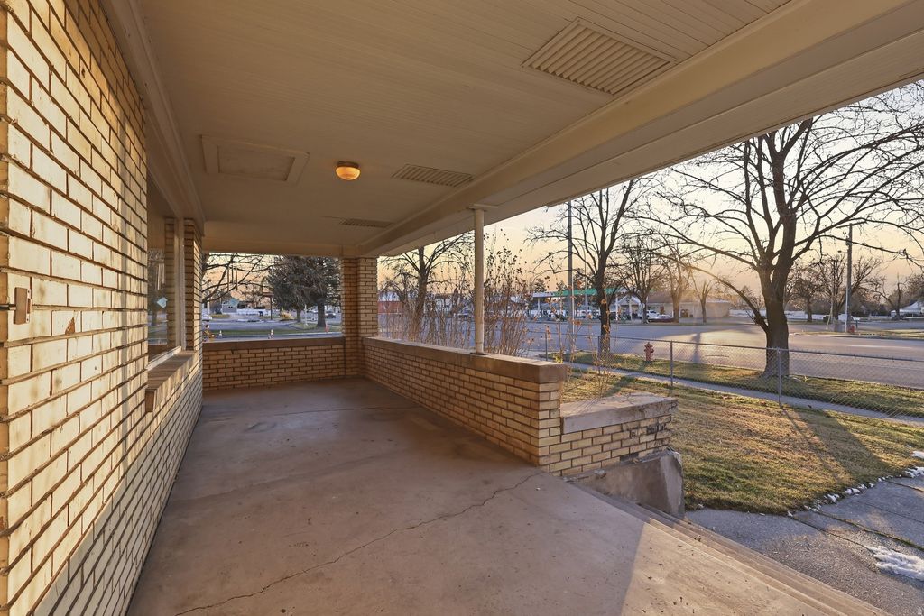 Photo of 202 N MAIN ST, Smithfield, UT 84335 (MLS # 2132525)