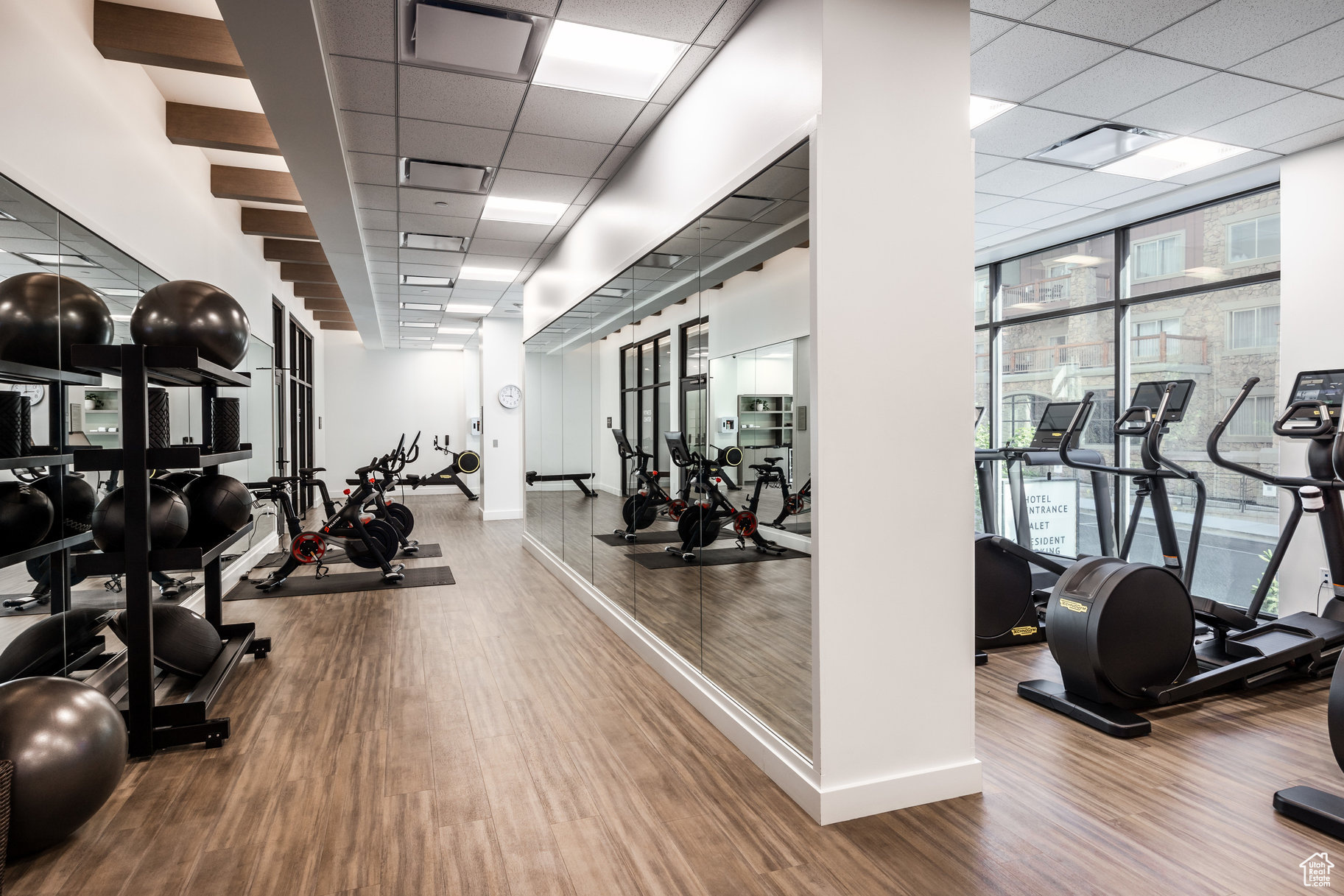 PENDRY RESIDENCES PARK CITY - Residential