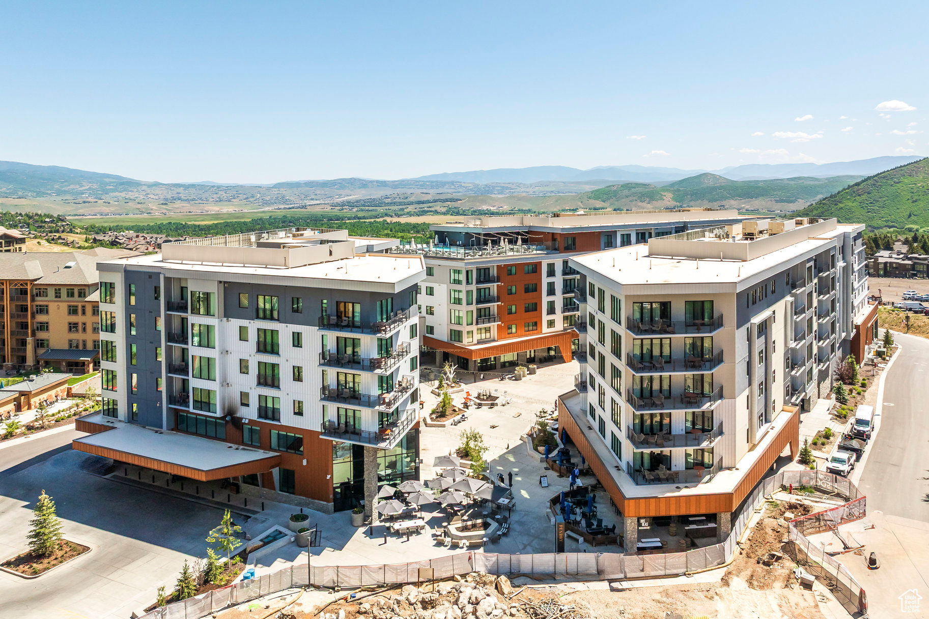 PENDRY RESIDENCES PARK CITY - Residential