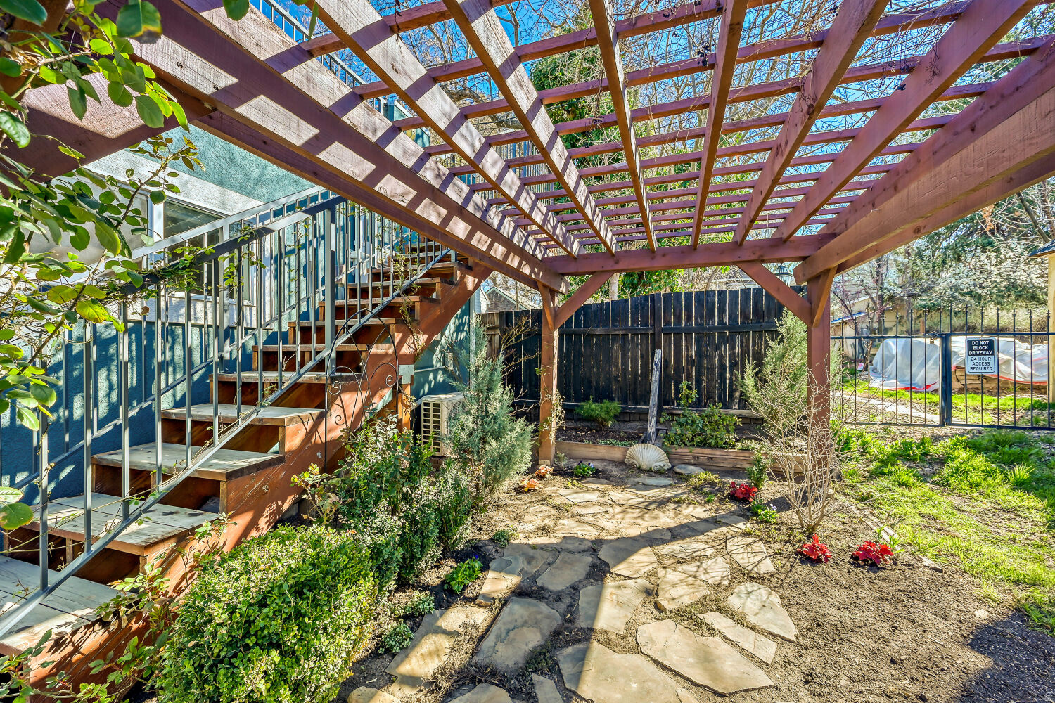 PLAT B - Residential