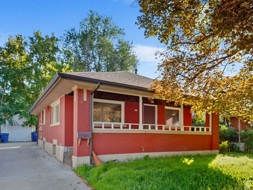 Located on a quiet street in Liberty Wells, this Craftsman home blends historic style with modern updates. With 4 bedrooms and 2 baths, it has ample space for family and guests. The open living/dining area features a classic fireplace and connects to an updated kitchen. The lower level includes a cozy family room and two additional bedrooms with a full bathroom. Enjoy the fenced backyard, a one-car garage, and the convenience of being close to Liberty Park (4 blocks), downtown, the University of Utah, as well as various shopping, dining, and transit options. Roof was replace in 2024. This home is ideal for those looking for central living in Salt Lake City.