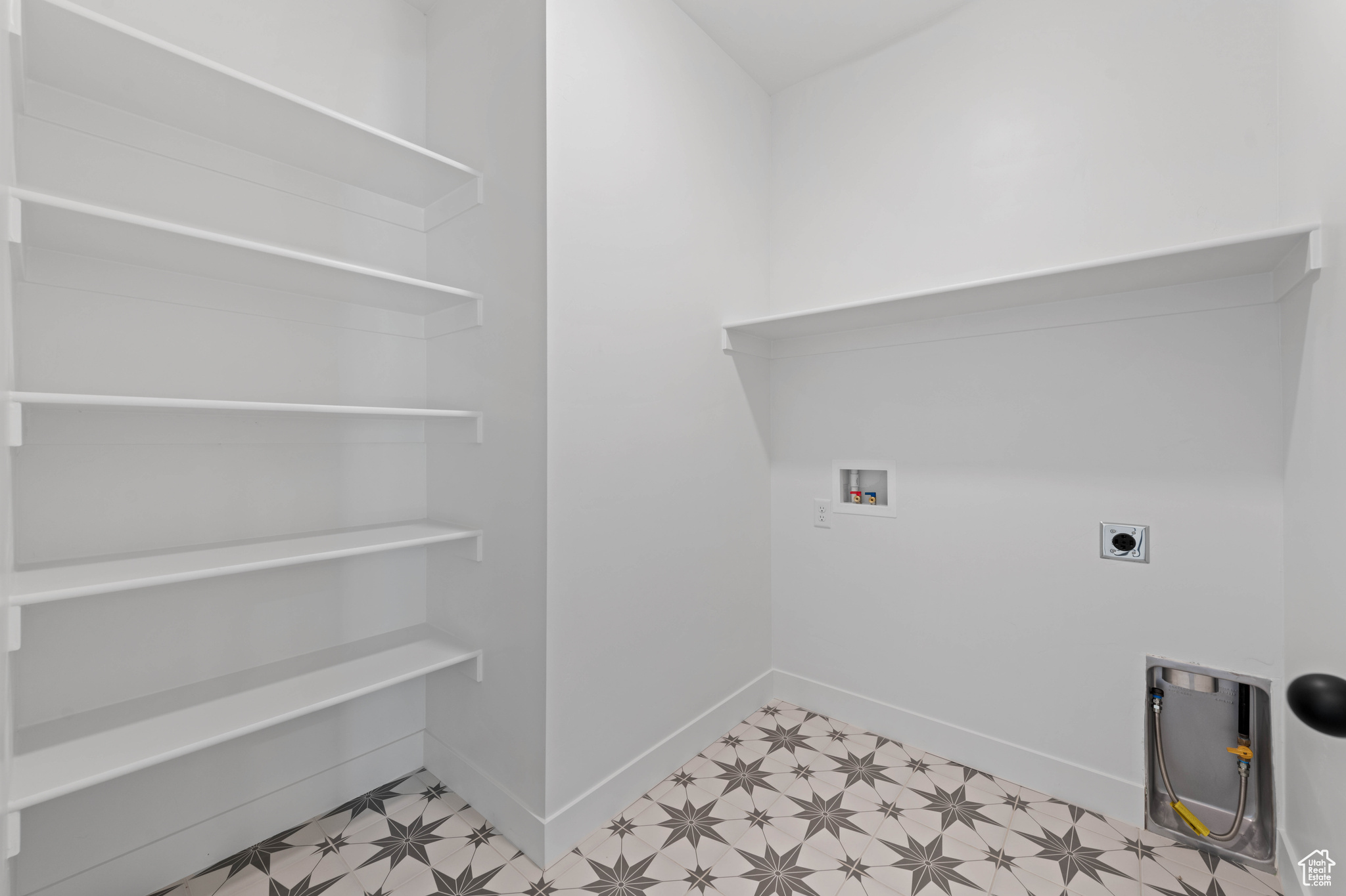 ROSE VILLAGE - Residential Income