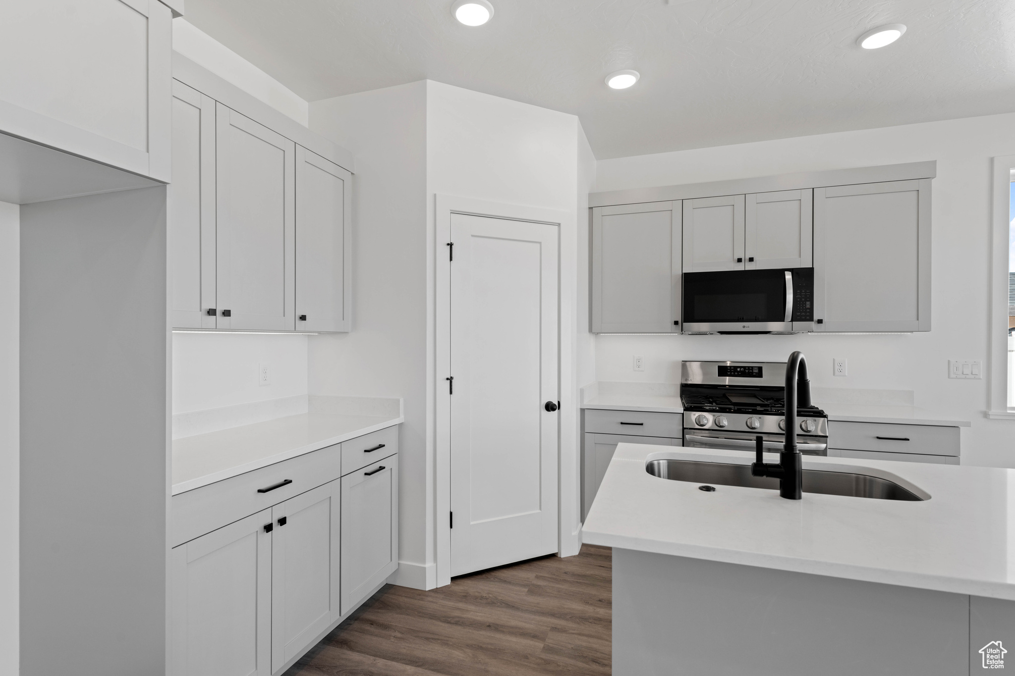 ROSE VILLAGE - Residential Income