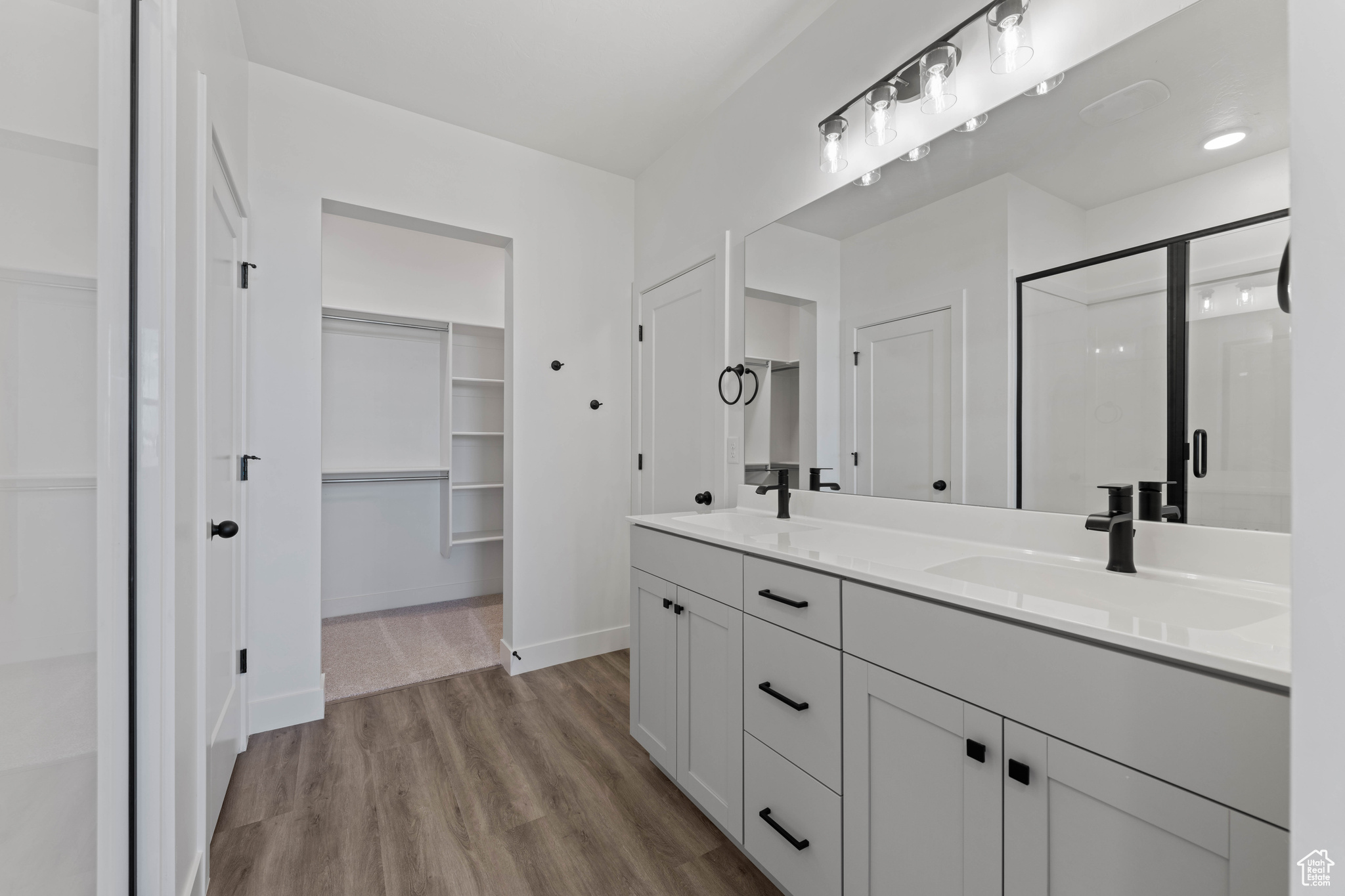 ROSE VILLAGE - Residential Income