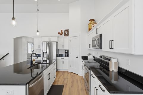 Tiny photo for 4497 N MONROE PEAK LN, Eagle Mountain, UT 84005 (MLS # 2151676)