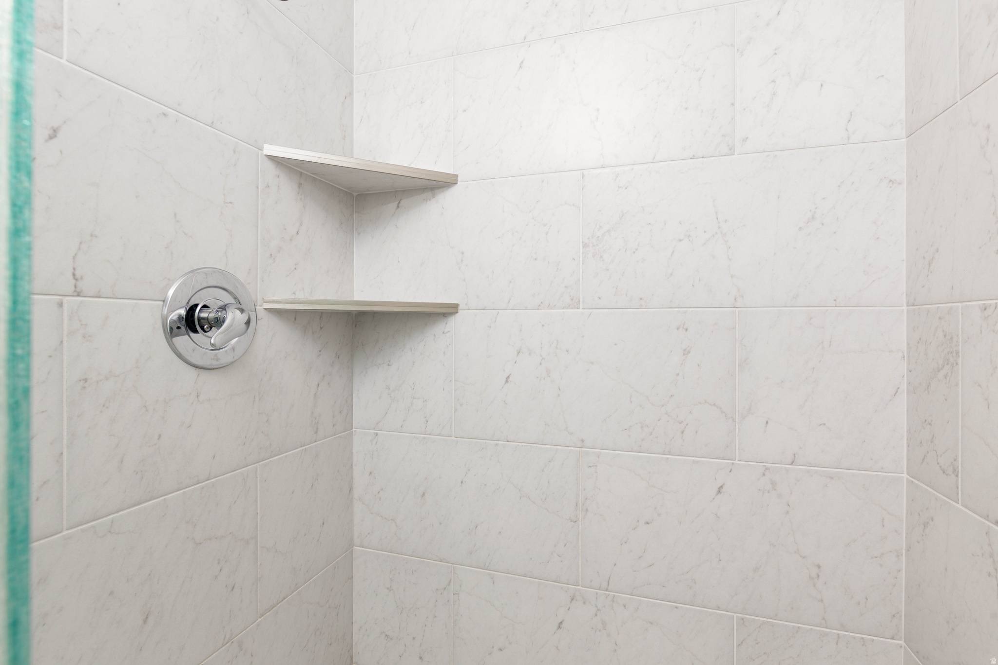 BLOOMINGTON HILLS - Residential